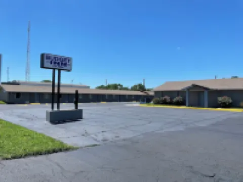 Budget Inn of Ada Hotels in Ada