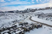 Ski La Vie by Avantstay Hot Tub + Game Room, Near the Ski Slopes