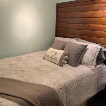 Studio getaway steps away from Big Sky Resort