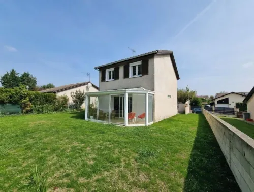 Cosy house Hotel a Villepinte