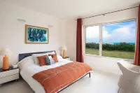Direct Beachfront 6 BDR/en-suite /maid included. Excellent service. Rare gem (J)