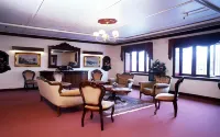 The Metropole Guesthouse Hotels in Leura