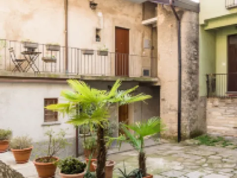 Madonnina Loft Hotels in Moltrasio