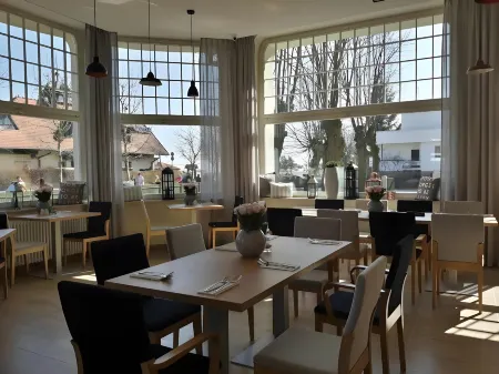 Hotel Eureka Отели в г. Сопот