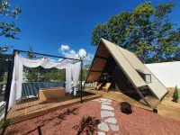 가평 스페인마을풀램핑펜션 모네황토불한증막 주변 호텔