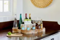 French Leave Resort, Autograph Collection - bar