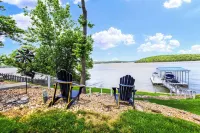 For the View Lakeside Launchpad! Great Location