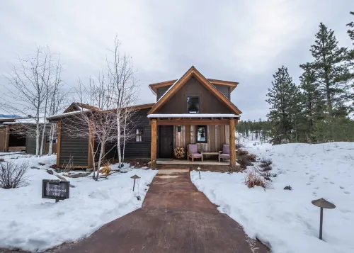 Wilderness Club Cottage on 18th Green