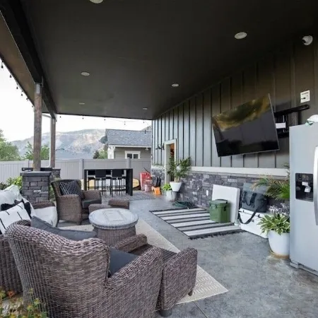 Charming 2-bedroom shop house on the beautiful Columbia River