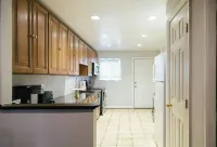 Balt-Amore!  Spacious 4 bedroom that sleeps 10 comfortably
