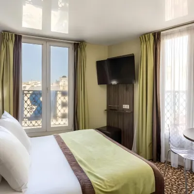 Berkeley Hotels near Musee d'Orsay