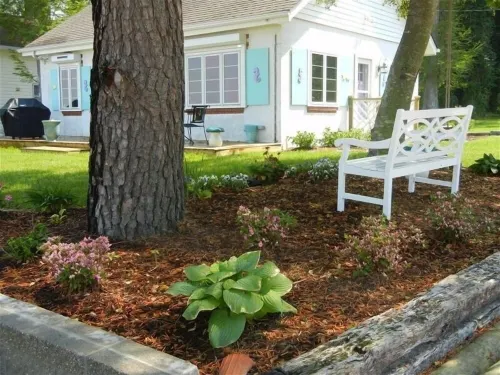 Beach Cottage - James River - Ferry End Cottages - Jamestown & Williamsburg