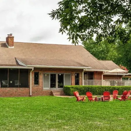 Edith's Farm-Peaceful countryside home on 5 acres