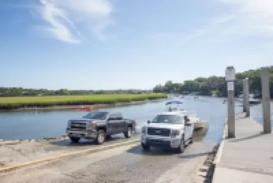 Ten minutes to Beach & Town: Contemporary Living in Historic Old Village