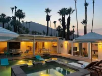 Twin Palms Mid-Century w Private Pool/Spa & Views