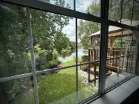 Lakefront Retreat near Tybee Beach &  Savannah Downtown with high speed WiFi