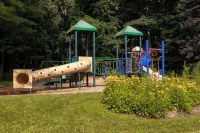 Berkshire Holiday Home with Hot Tub & A+ Amenities Hotels in Otis