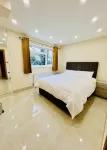 2 Bedroom Luxury Flat or Appartment near Heathrow with Garden