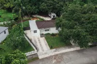 Casita Avocado/3-bedroom house in North Miami Beach/Near city & beaches