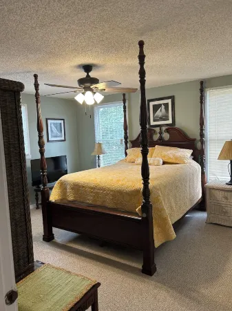 Beach Lovers Retreat on the Bethany Beach Canal  4BR/2.5BA-spec offer 7/9 -7/16 Отели рядом с достопримечательностью «Bethany Beach»