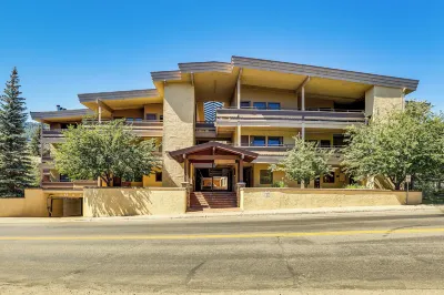 Mtn-View Balcony! Walkable Ketchum Condo Hotéis em 
