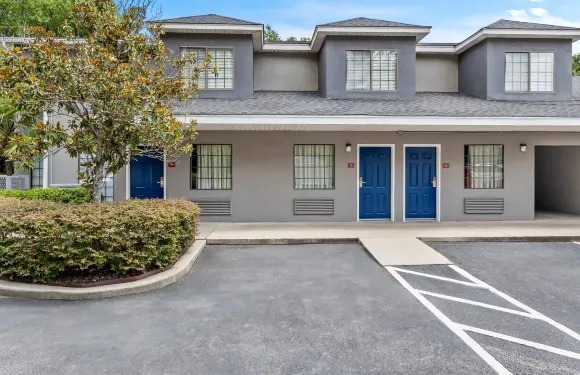 伊克諾旅館套房凱斯 I-26 機場