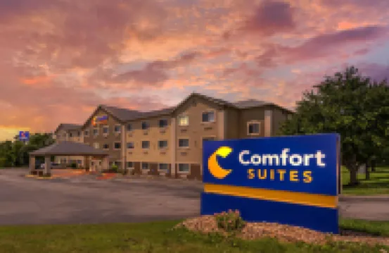 Comfort Suites Omaha Northwest โรงแรมในโอมาฮา