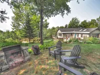 Equinox Haus: Private retreat with pool table, hot tub and hiking trails