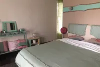 House with pool Hotels in Sartène