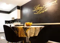 Near Fort Polk • Pool • Gym • Shopping • Golf