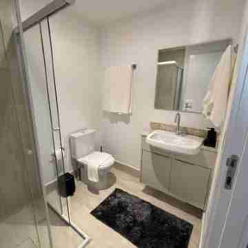 New and equipped studio close to the American consulate and subway Rooms