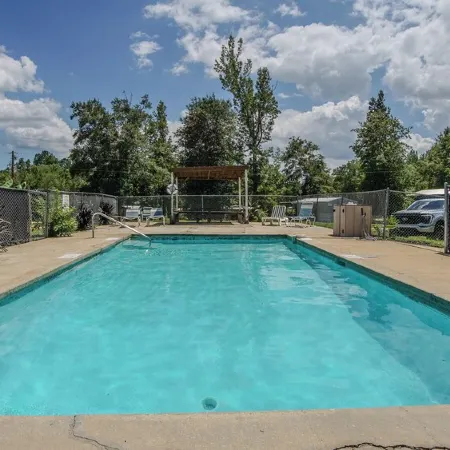 Lake Eufuala Retreat - 3Bd, 2BA Home in Eufaula with Com Boat Launch & Pool