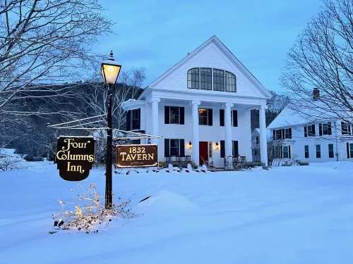 Four Columns Inn Hotels in Newfane