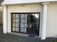 Q-Street-Studio: Charming Apartment in a Historic Timber-Framed House