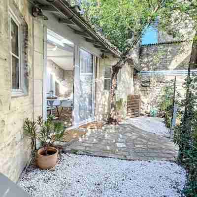 Bright, quiet Mazet in historic center Hotel Exterior