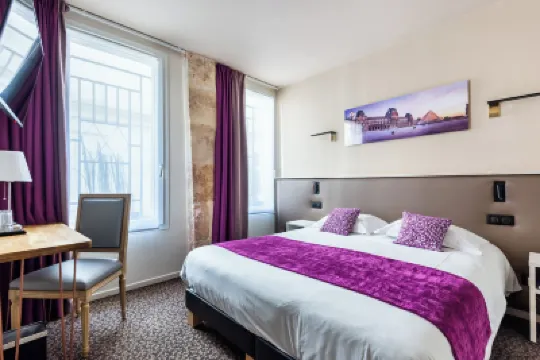 Hotel Louvre Sainte Anne Hotel dekat Jembatan Pont Neuf