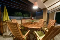 Holiday Home Lorena Split 卡斯提奧盧克希奇住宿飯店