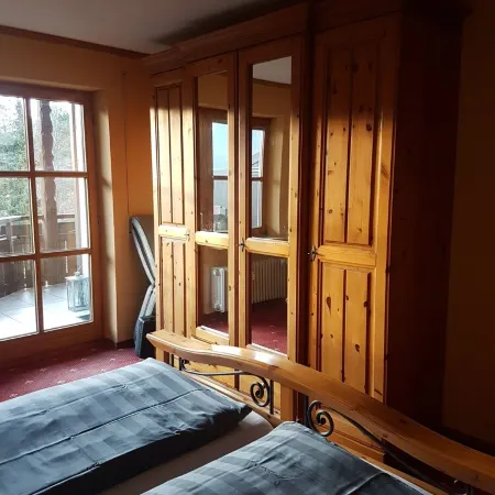 Cozy vacation apartment with large balcony. Mountain view included.