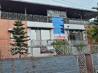 Meera's NB & DB 1 - bedroom apartment with WiFi and AC in picturesque Panchgani