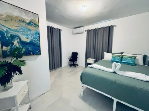 3-bedroom house in Dorado neighborhood with WiFi, AC