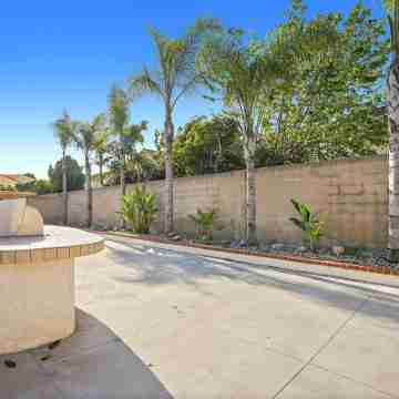 Spacious Clean Home w/ Quality Furniture close to Disneyland & Huntington Beach! Hotel Exterior