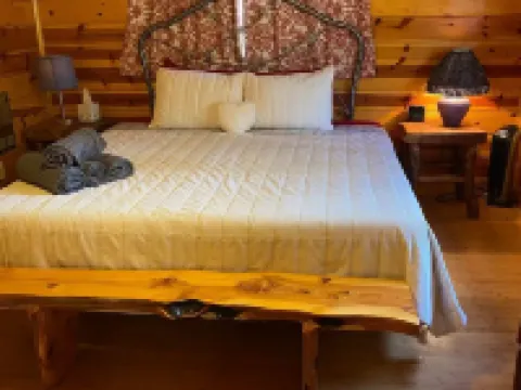 Doe Cabin Cozy Retreat Among the Pines Hotels in Heber