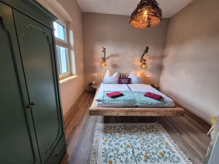 Vacation with a winegrower in the Saale-Unstrut valley! Отели в г. Лауха