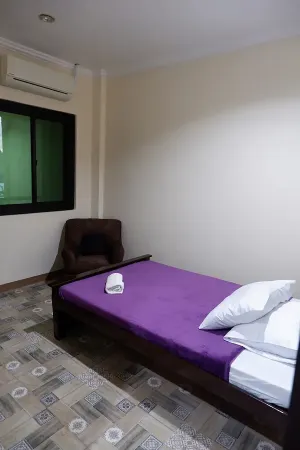 Cozy, Safe, and Secure Two-Bedroom Apartment Unit Отели рядом с достопримечательностью «399 lepa»