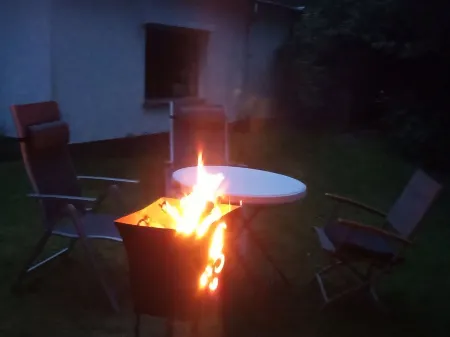 Hexenstube Endora in Harz style, handmade furniture, WLAN, pet-friendly Отели в г. Хоегайсс