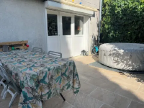 Independent studio with garden and jacuzzi