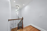 Luxury 5BR Home • Built 2022 • Near Buckhead & Midtown Hotels in North Druid Hills