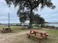Charming 3-Bedroom Retreat with Waterway Access in Hampstead, NC. Hideaway Haven