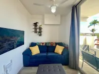 Elegant Coastal Studio; just minutes from the beach