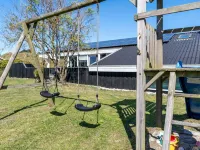 "Greta" - 2.5km from the sea